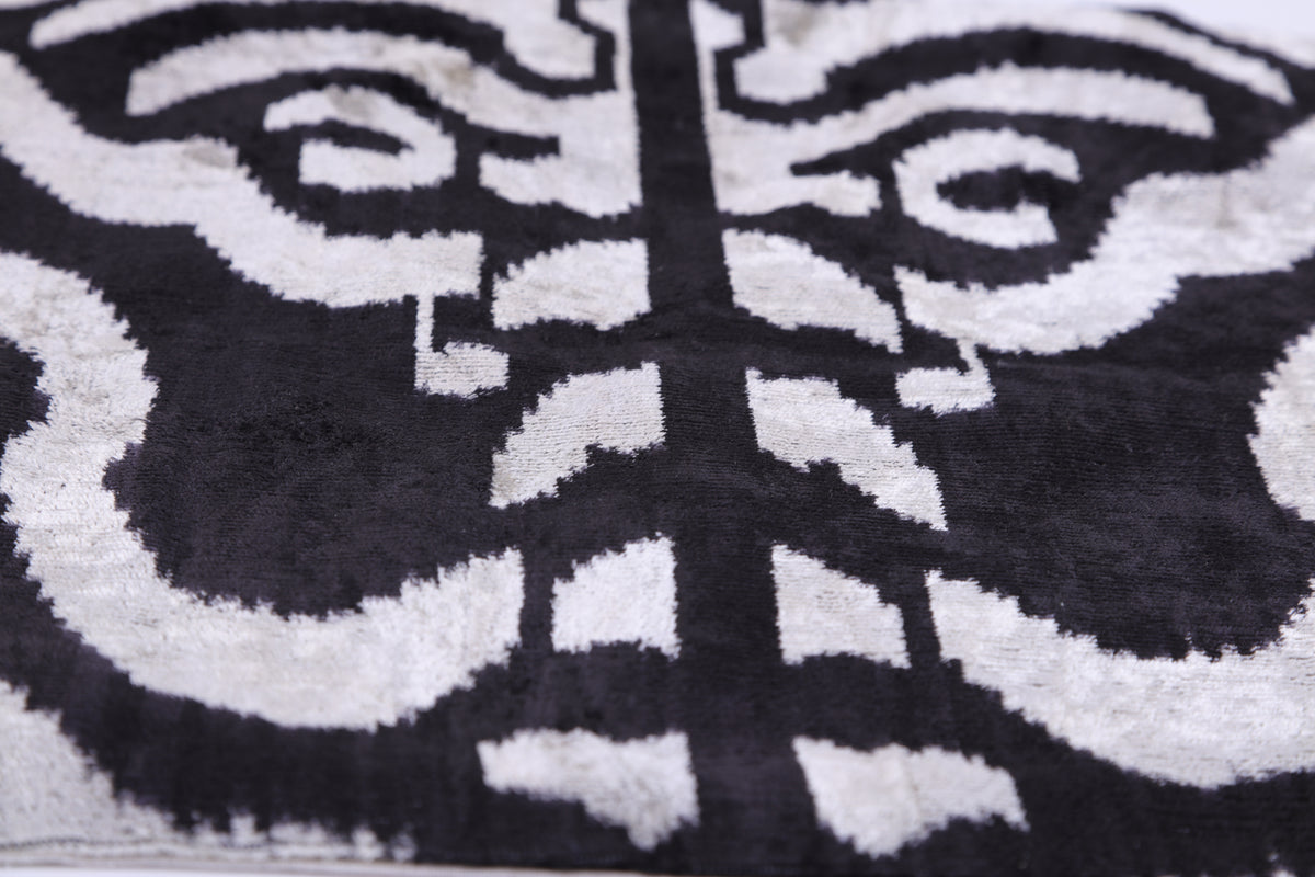 Handmade 16x16 Velvet Pillow – Black & White Ikat Medallion
