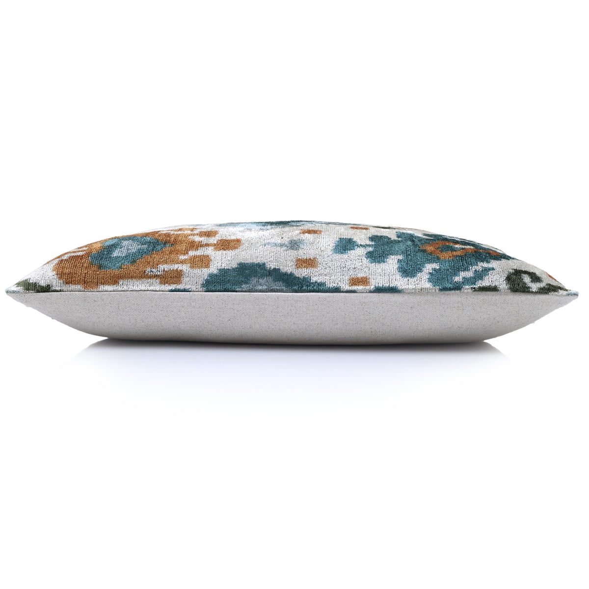 Side profile of a 16 x 24 lumbar pillow with linen backing