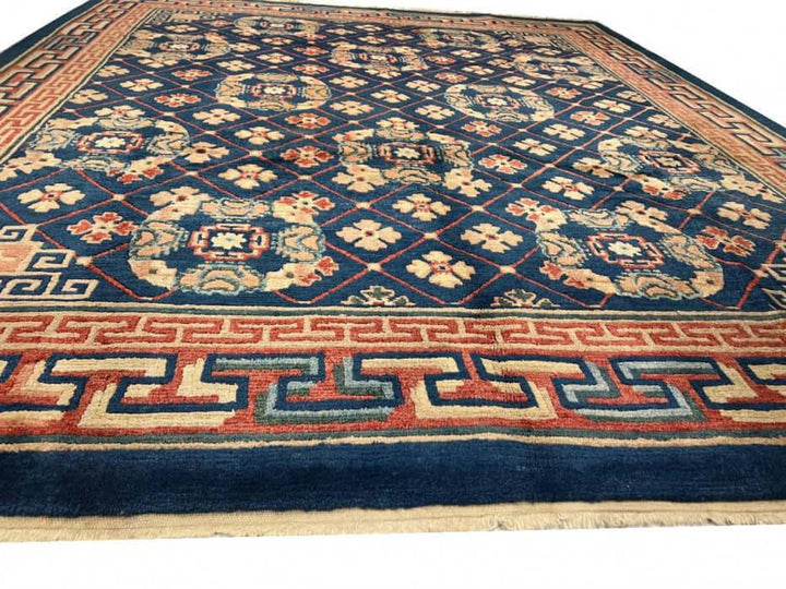 Canvello 1940's Fine Hand Knotted Antique Tabetan rug - 8'3'' X 9'8'' - Canvello