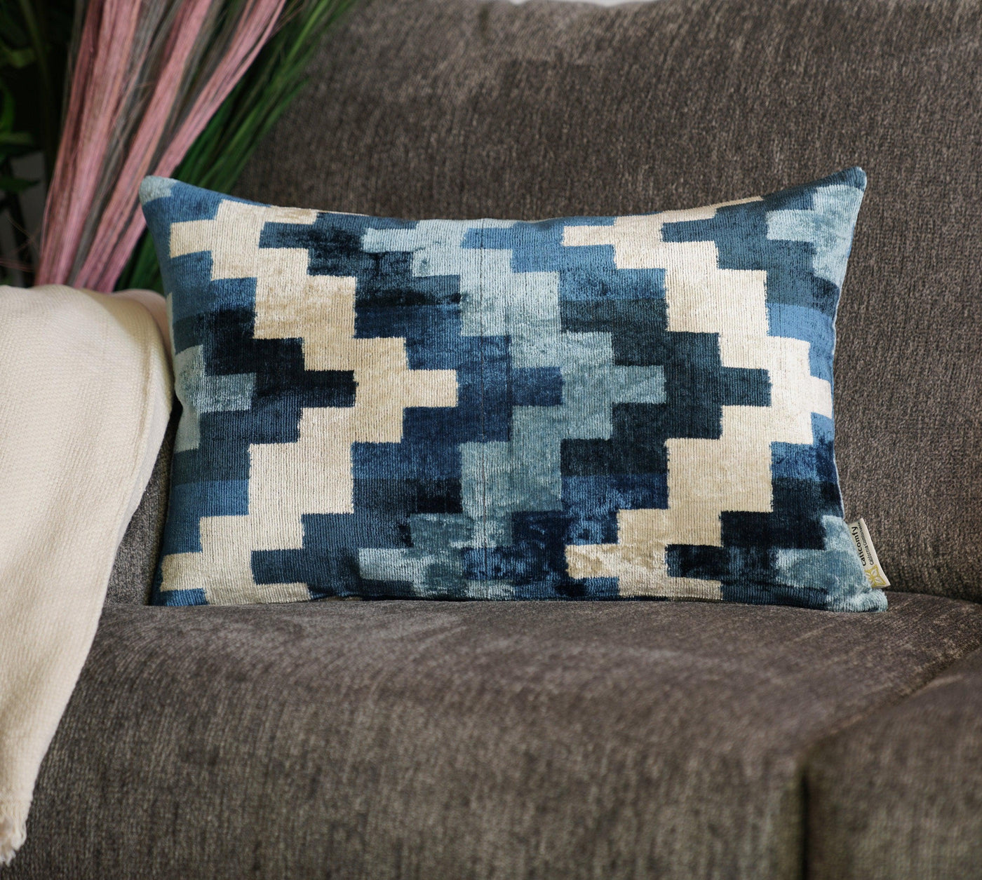 Canvello Decorative Navy Blue Lumbar Pillow - 16x24 in
