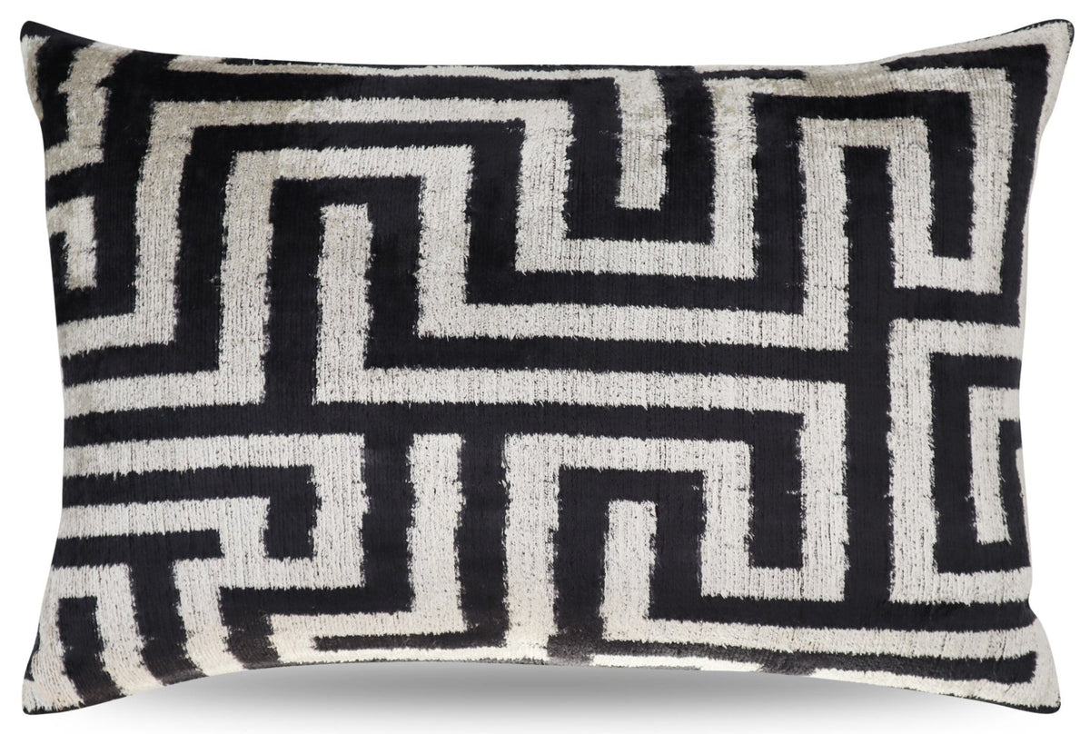 Canvello Luxury Decorative Black White Throw Pillow | 16 x 24 in (40 x 60 cm)