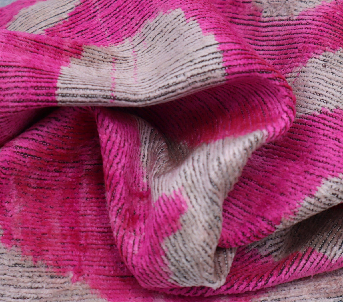 Canvello Velvet Pink Ivory Pillow | 16 x 16 in (40 x 40 cm) - Canvello