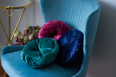 Velvet Pillow: The Luxurious Trend of 2023 You Need Now
