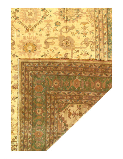 Fine hand knotted Farahan rug 14' X 24'6''