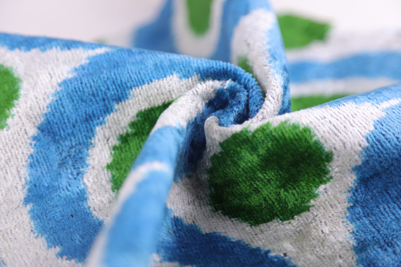 Canvello 手工奢華粉色抱枕 - 16x24