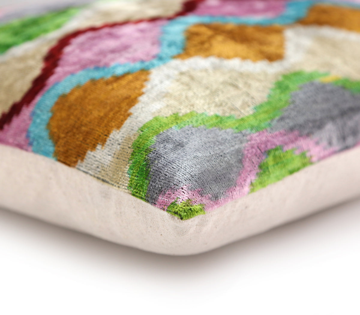 Handmade 16x16 Velvet Pillow – Multicolor Zigzag Ikat Pattern