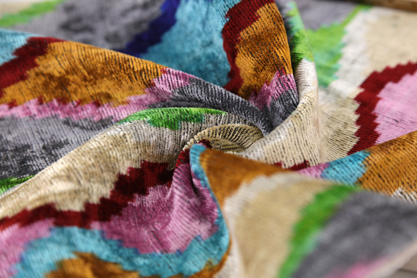 Canvello 手工奢華粉色抱枕 - 16x24