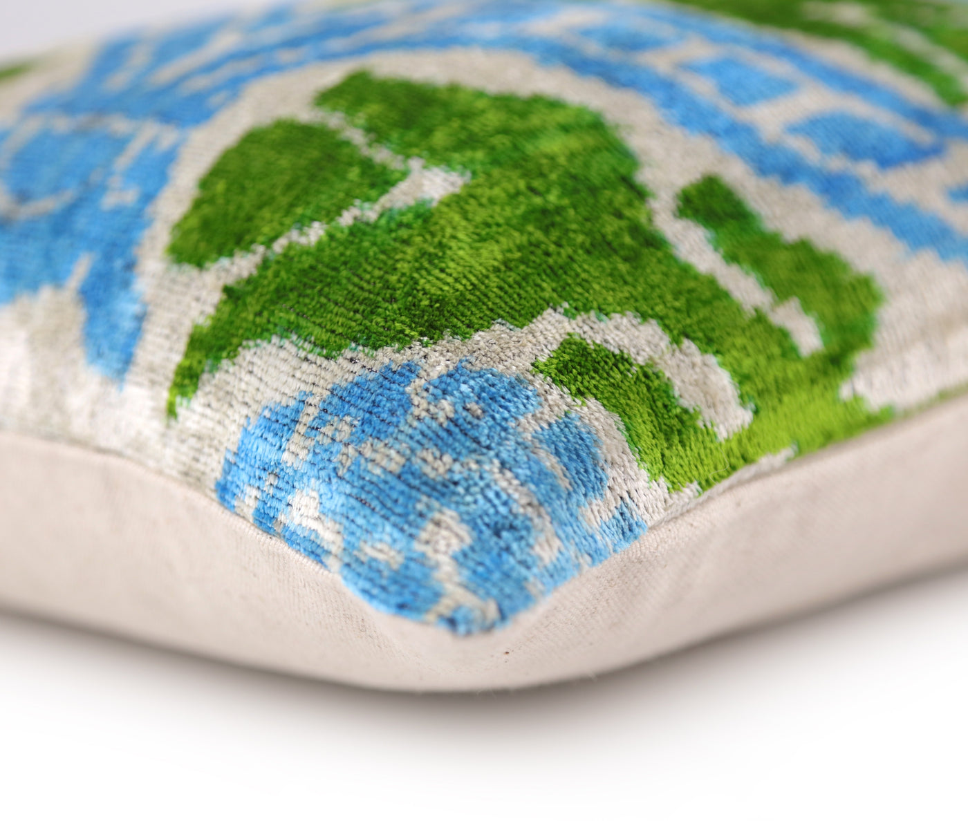 Luxury Handmade Velvet Pillow in Pink & Taupe Ikat Heart Pattern – 16x24