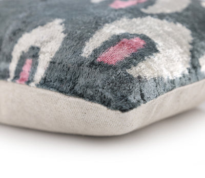 Canvello 手工奢華粉色抱枕 - 16x24