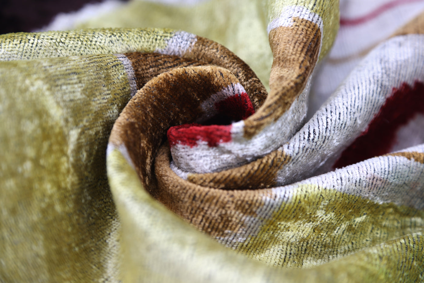 Retro Circle Silk Velvet Pillow 16x24 – Gold, Red & Maroon Luxe