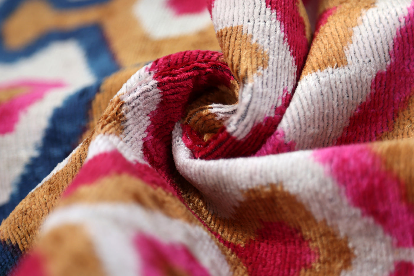 Handmade Geometric Velvet Pillow – 20x20" Pink & Gold Silk Cushion