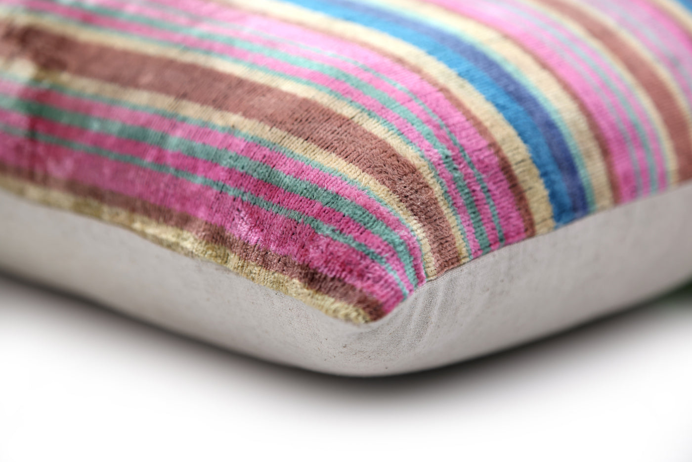 Canvello 手工奢華粉色抱枕 - 16x24