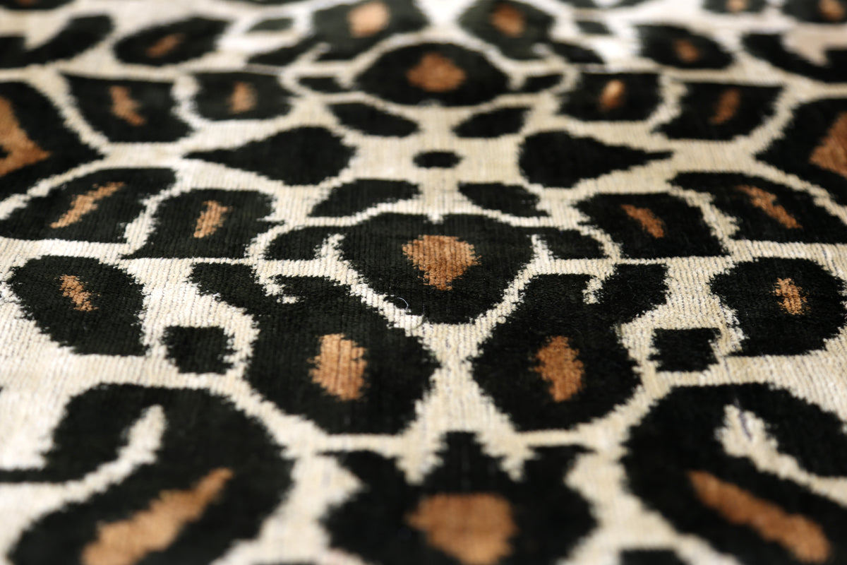 Leopard Pattern Velvet Pillow - 16x16 in