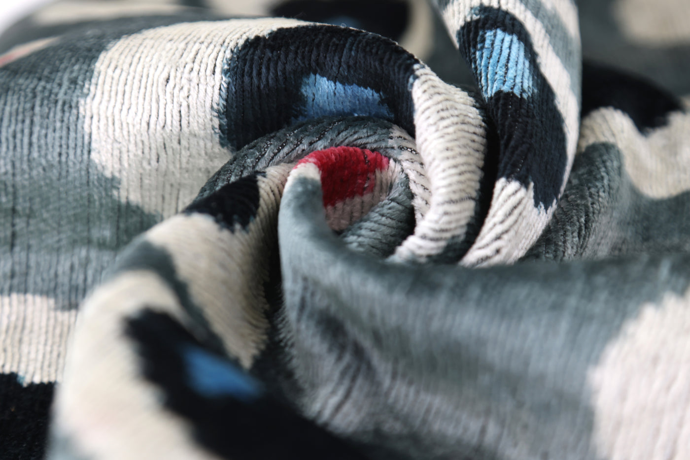 Canvello 手工奢華粉色抱枕 - 16x24