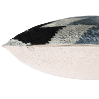 Canvello 手工奢華粉色抱枕 - 16x24