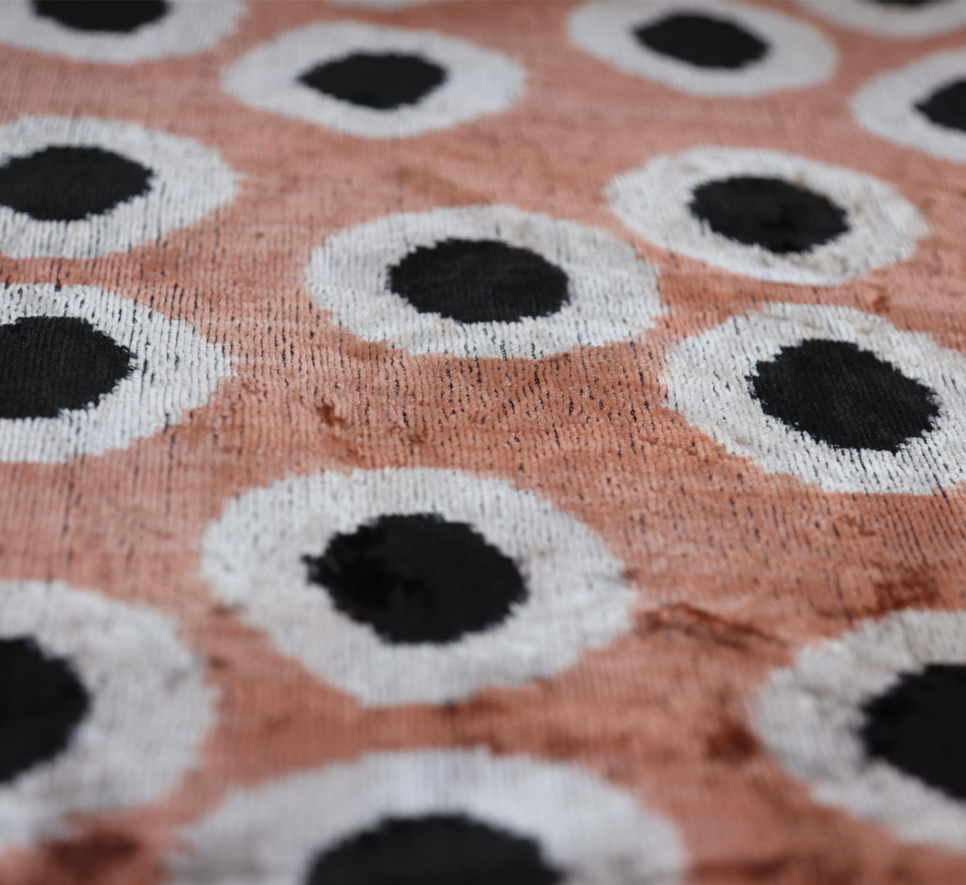 Canvello 手工奢華粉色抱枕 - 16x24