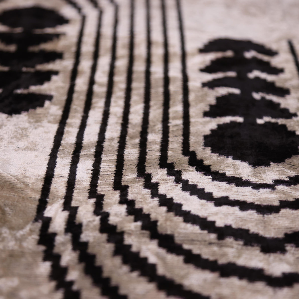 Black Silver Geometric Silk Velvet Lumbar Pillow – 16x24 Handmade Modern Cushion