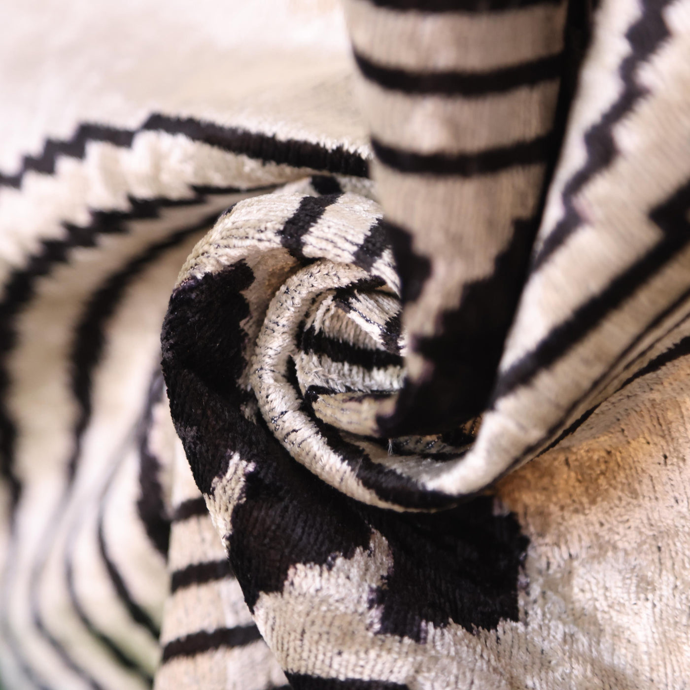 Black Silver Geometric Silk Velvet Lumbar Pillow – 16x24 Handmade Modern Cushion