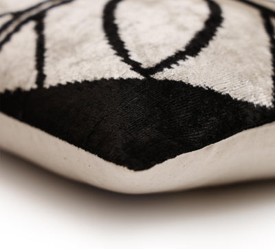 Canvello 手工奢華粉色抱枕 - 16x24