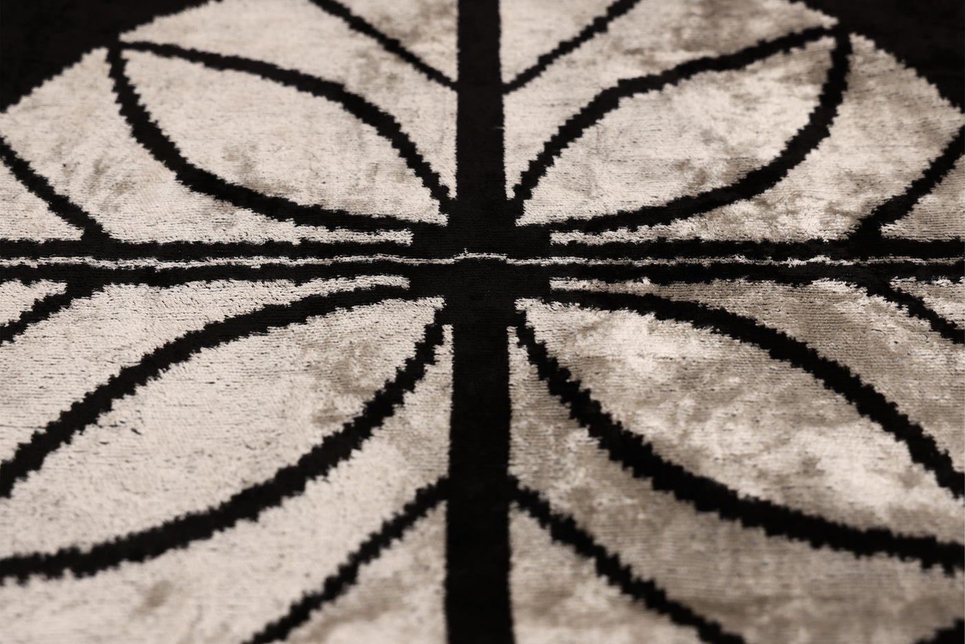 Canvello 手工奢華粉色抱枕 - 16x24