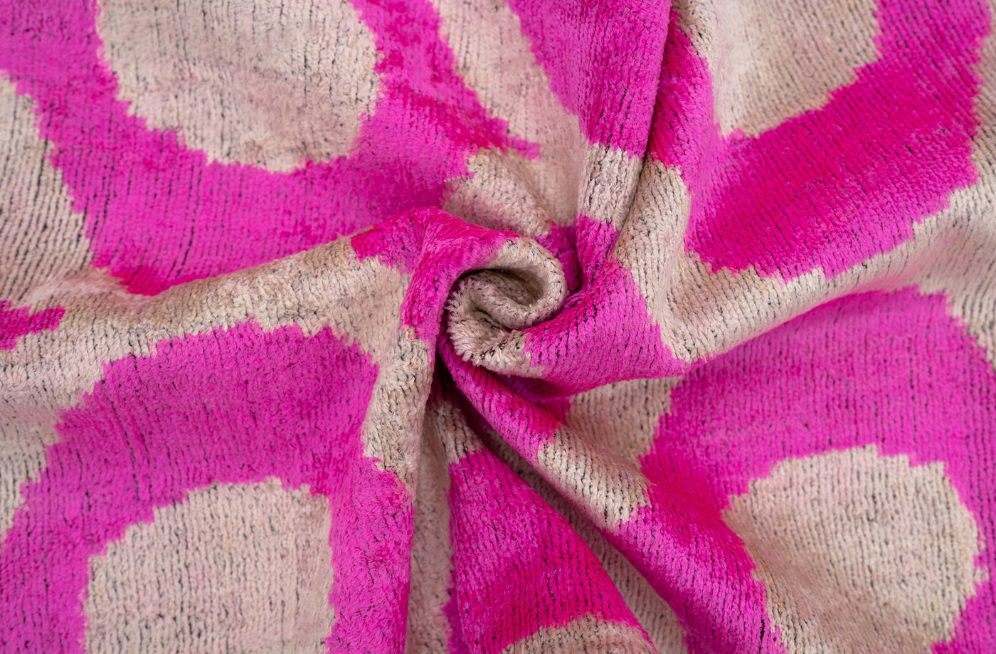 Canvello Vibrant 16x24 in Pink Geometric Trellis Throw Pillow - Modern Fuchsia and White Plush Cushion for Home Décor