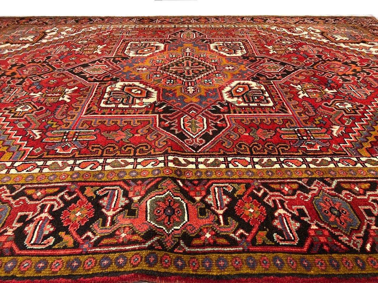Canvello 1950s Persian Antique hand Knotted Heriz Rug - 7' X 9'4"