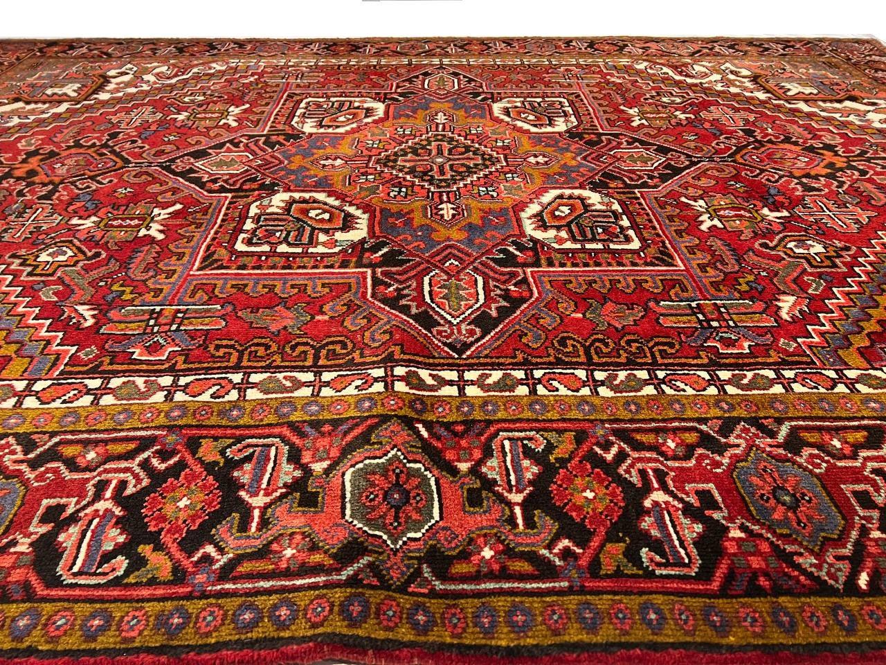 Canvello 1950s Silkroad Antique hand Knotted Heriz Rug - 7' X 9'4" - Canvello