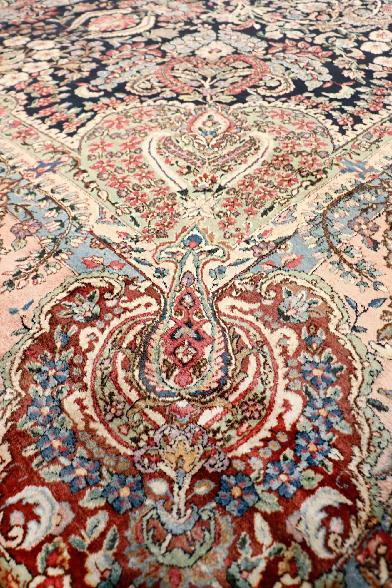 Canvello Antique Kerman Lamb's Wool Blue Pink Rug - 10'9" x 17'8" - Canvello