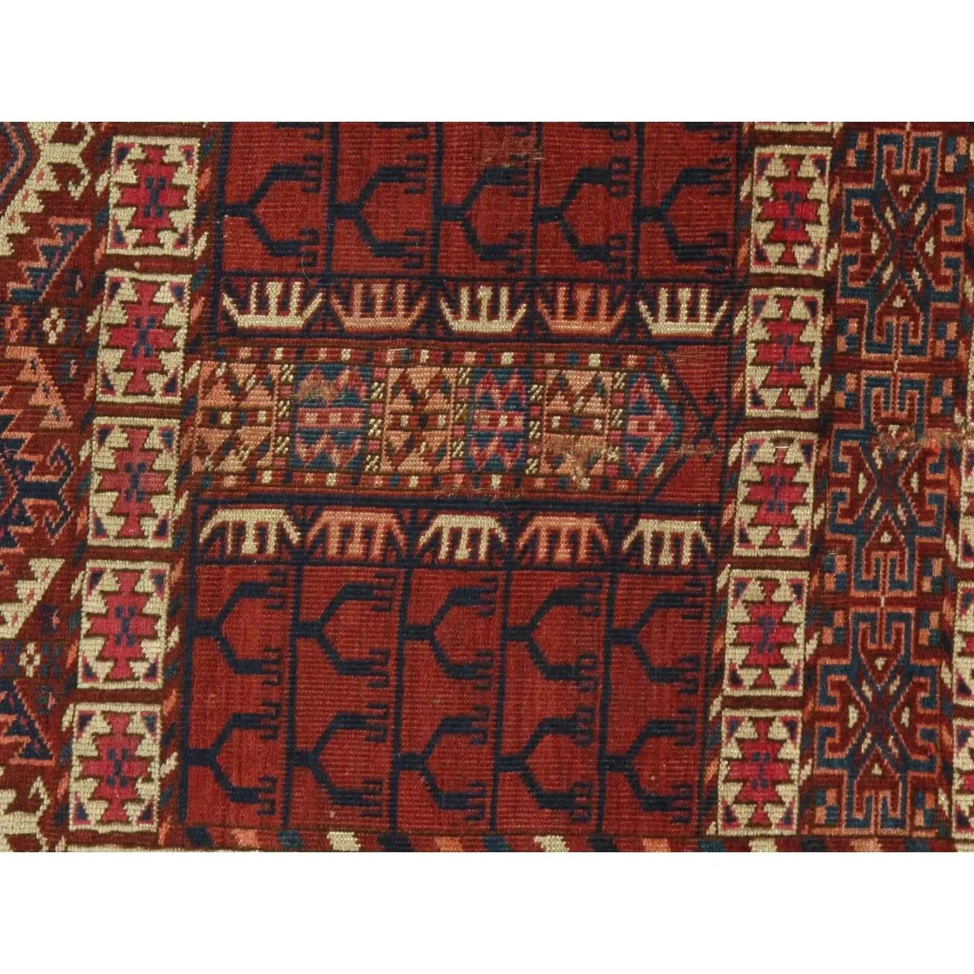 Canvello Antique Russian Tekkeh Rug - 4'4" x 5'7" - Canvello