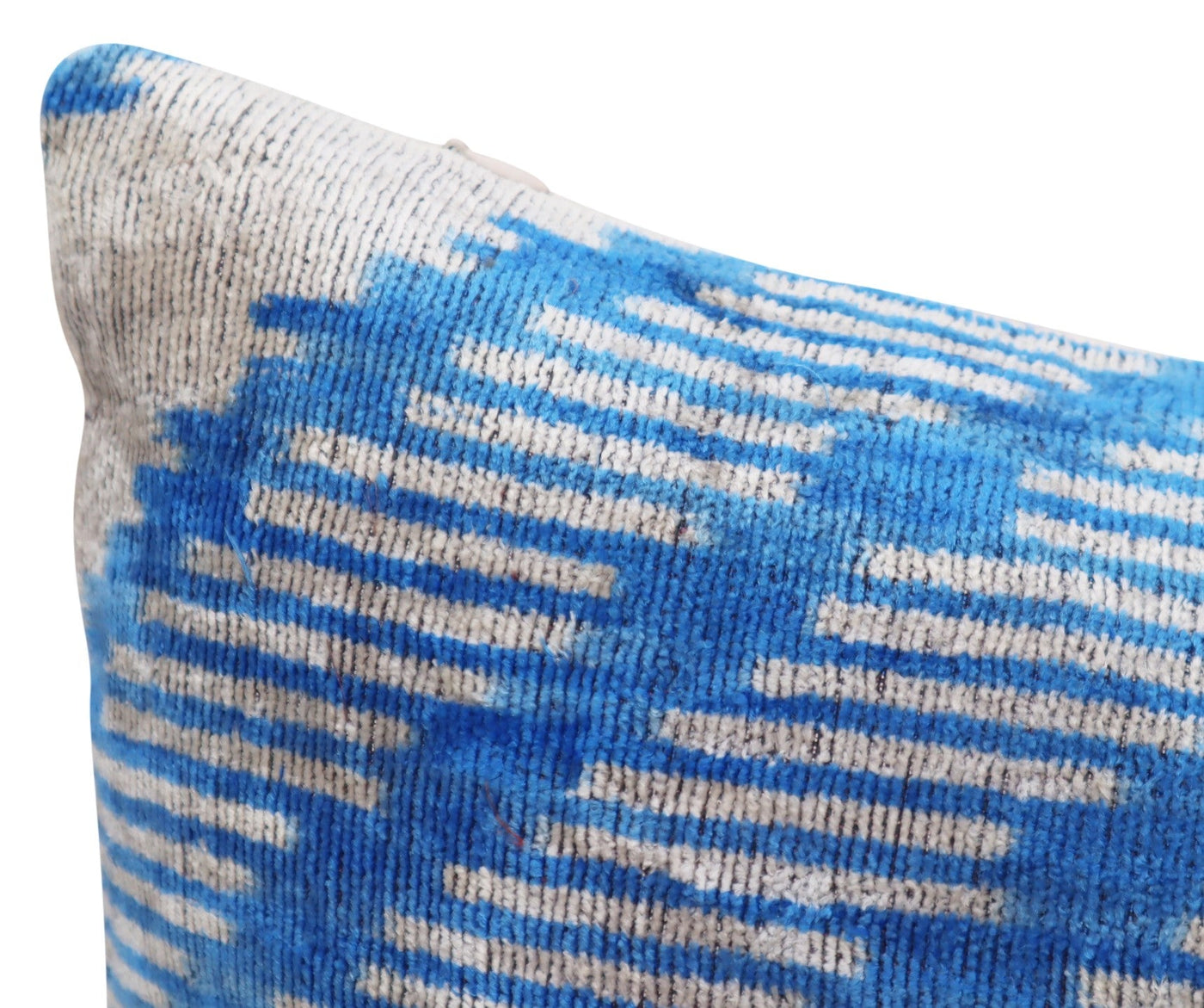 Canvello Blue And White Chevron Pillows For Couch - 16x24 in - Canvello