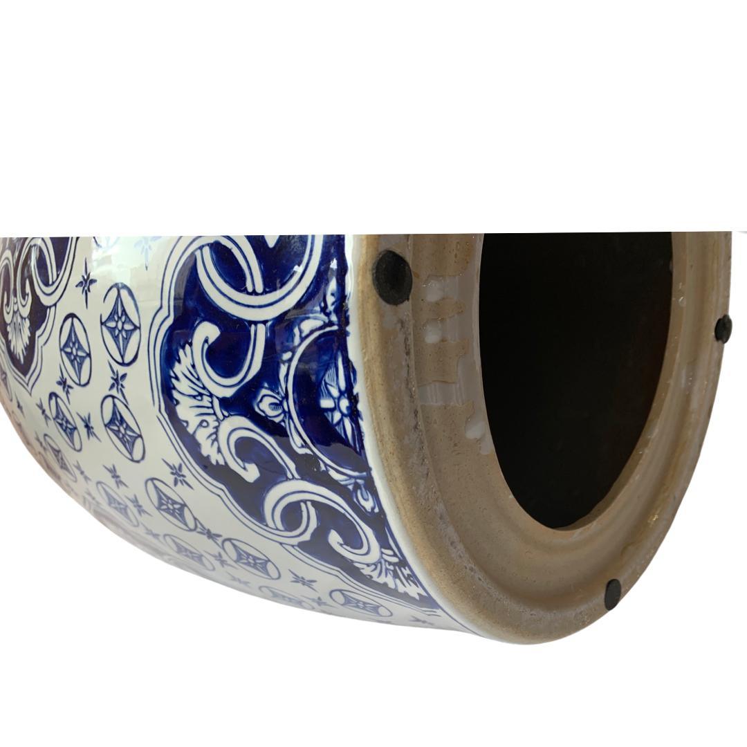 Canvello Chinese Blue & White Porcelain Floral Stool - Canvello