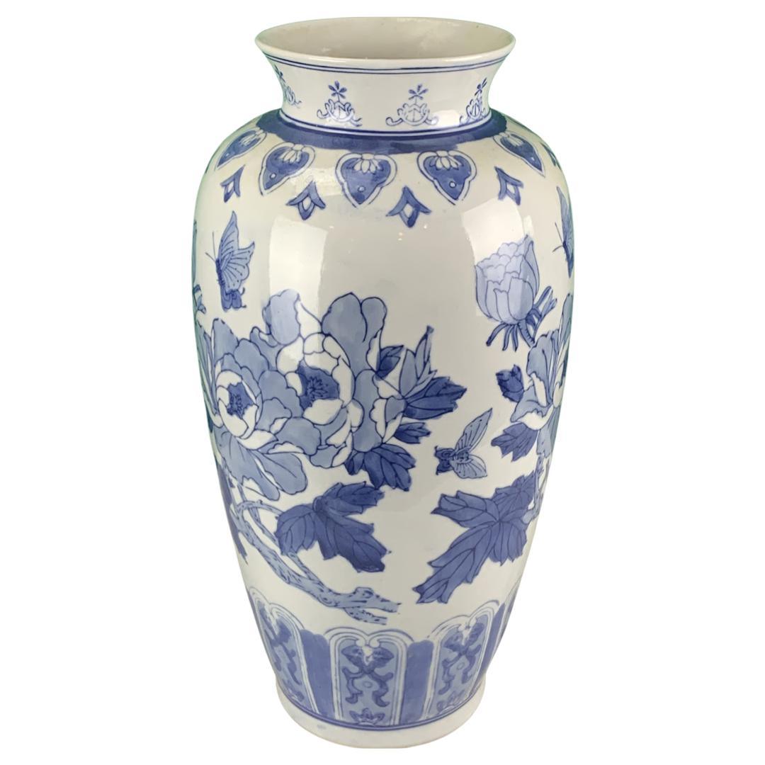 Canvello Chinese Porcelain Vase Blue and White - 14” x 7” - Canvello