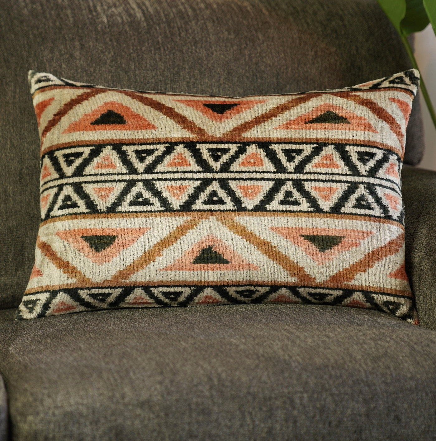 Canvello Decorative Cream Pillows For Sofa | 24x16 - Canvello