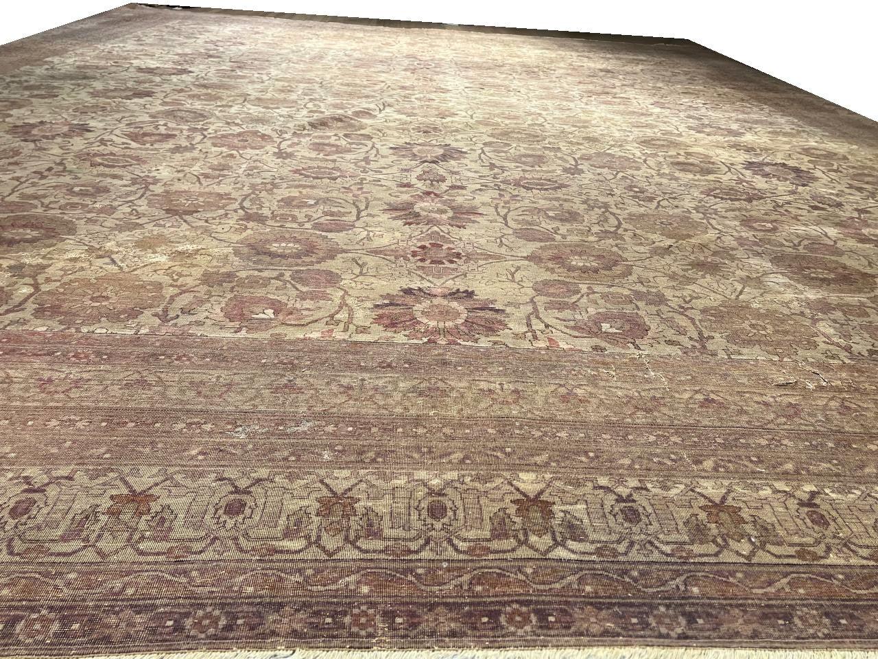 Canvello Fine Hand Antique Agra rug - 14'11'' X 17'7'' - Canvello