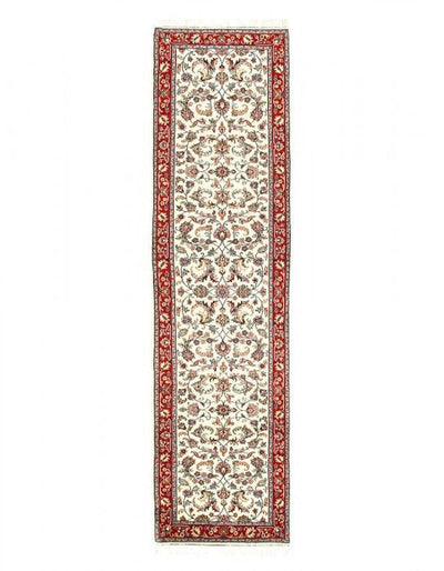 Fine Hand Knotted Persian Kashan design 2'7'' X 9'8''