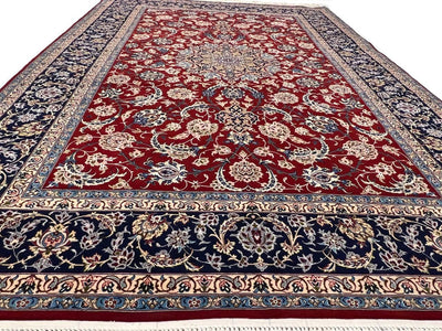Canvello Fine Hand Knotted Persian Silk & Wool Isfahan Rug - 5'2'' X 7'7''
