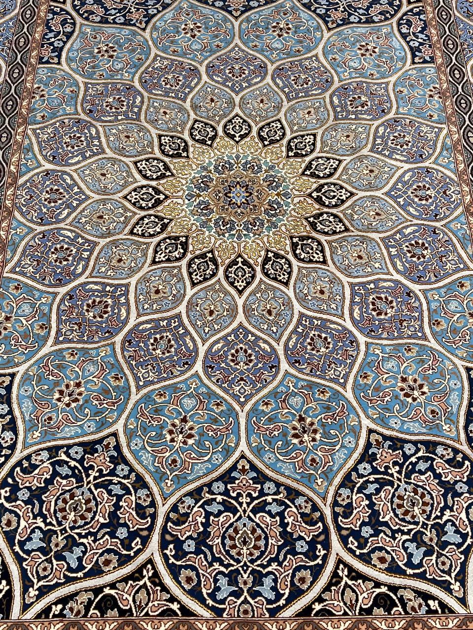 Canvello Fine Hand Knotted Silkroad Silk & Wool Isfahan Rug - 4'3'' X 6'4'' - Canvello