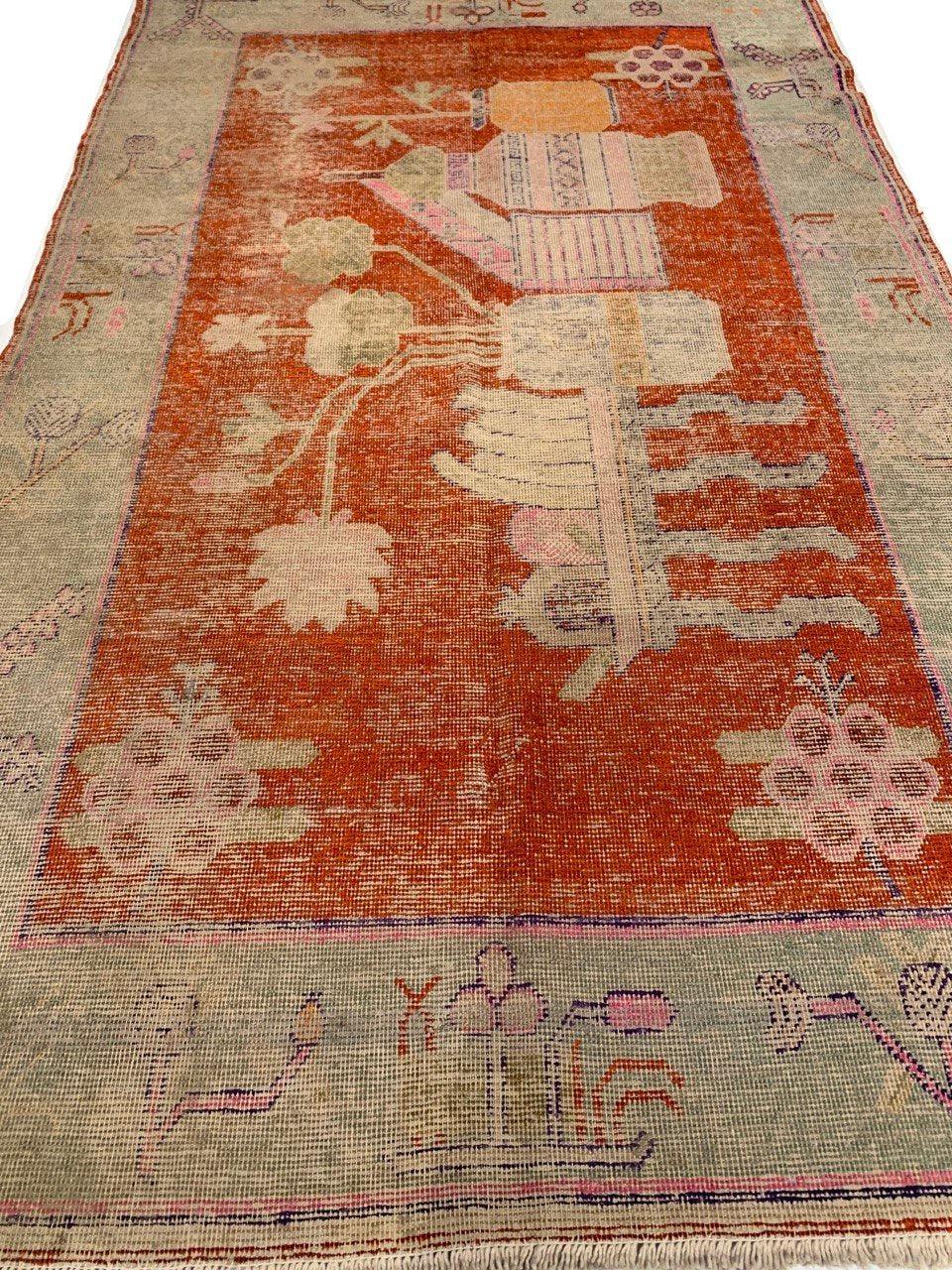 Canvello Fine Hand knotted Vintage Khotan rug 4'4'' X 7'1'' - Canvello