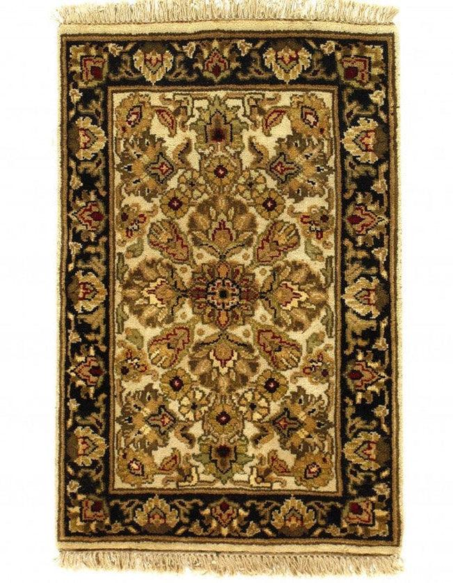 Canvello Fine HandKnotted Indian Agra rug 2' X 3' - Canvello