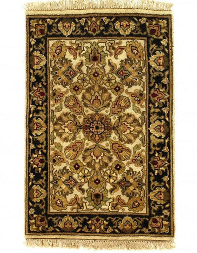 Fine HandKnotted Indian Agra rug 2' X 3'