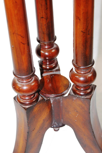 Canvello Georgian Mahogany Tripod Occasional Table - Canvello