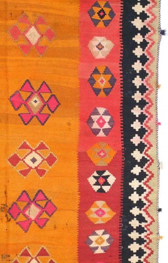 Canvello Gold Shiraz Affordable Kilim Rug - 4'7'' X 9'5'' - Canvello