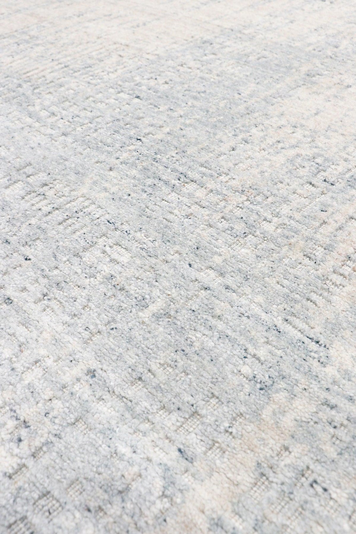 Canvello Hand - Loomed Bsilk & Wool Beige Area Rug - 5'6" X 7'9" - Canvello