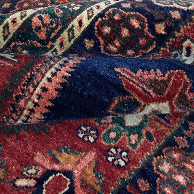 Canvello Hand Made Casual Medallion Persian Afshar Rug - 3'6'' X 6'6''