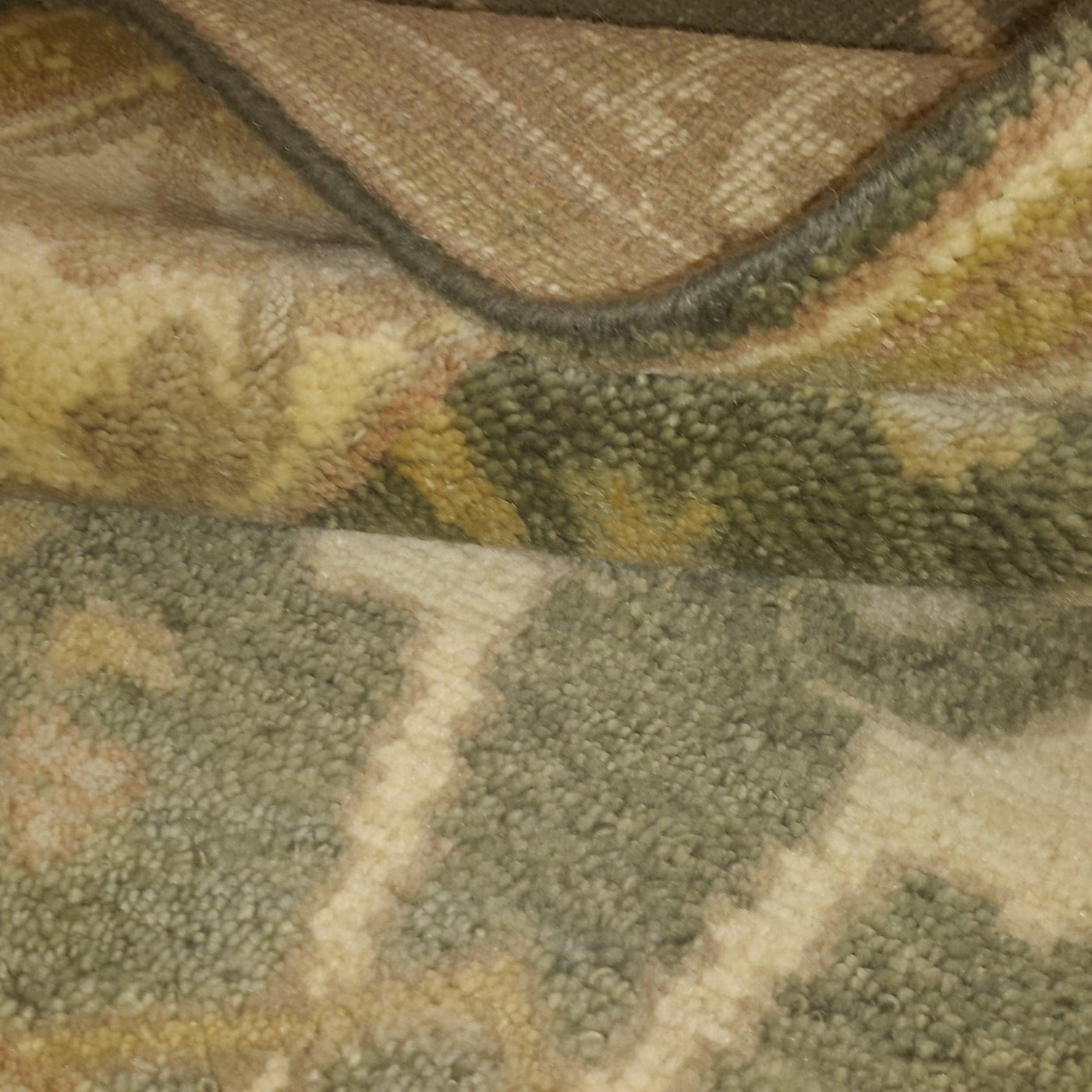 Hand Made Casual Oushak All Over Green Background 100% Wool on Cotton - 4'0'' X 6'1''