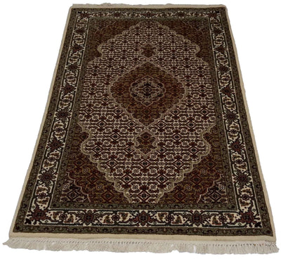 Canvello Hand Made Formal Medallion Indo Tabriz Rug - 3'0'' X 5'5'' - Canvello