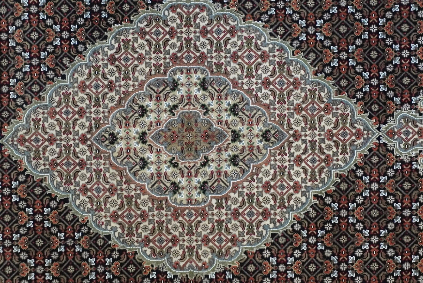 Canvello Hand Made Formal Medallion Indo Tabriz Rug - 9'0'' X 11'10'' - Canvello