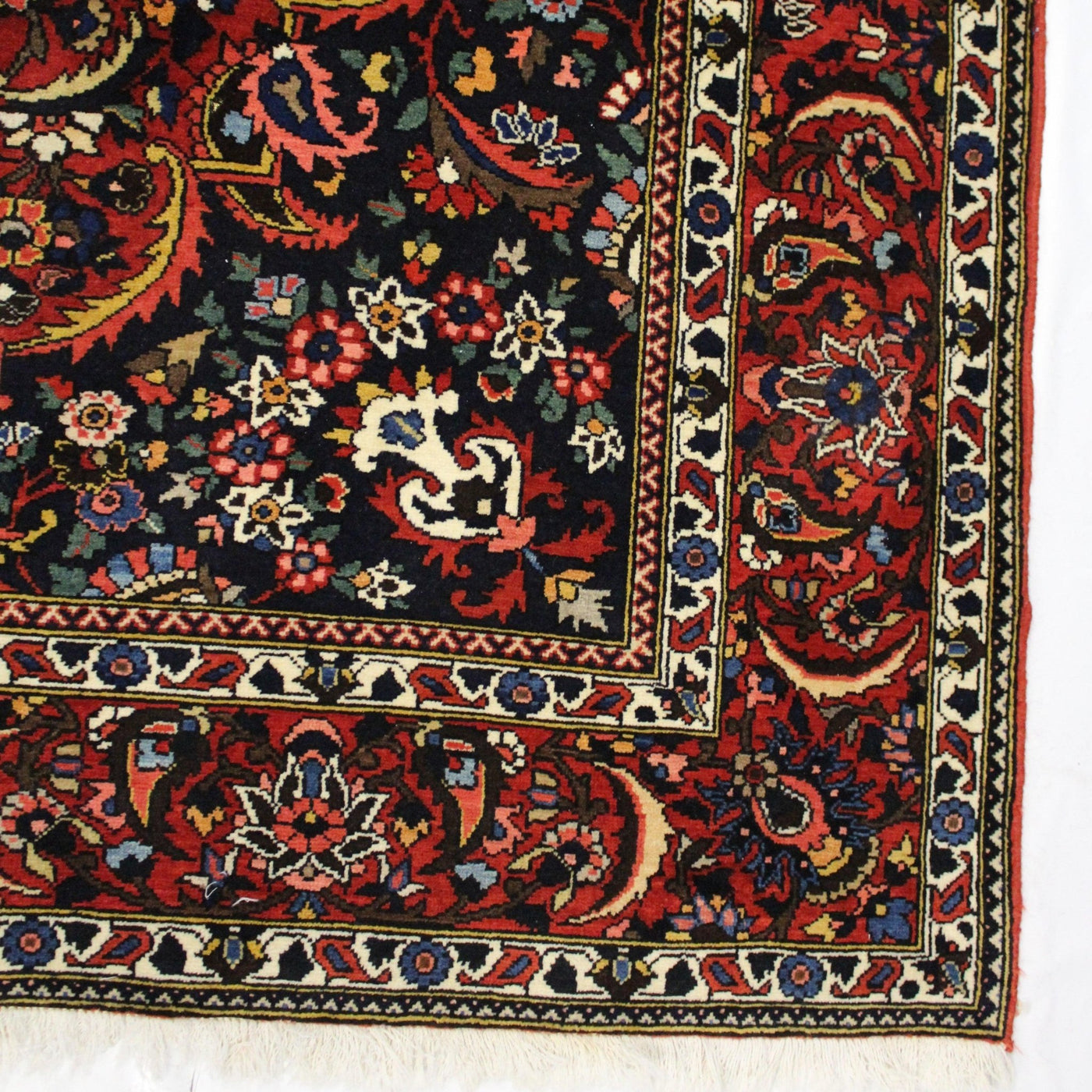 Canvello Hand Made Formal Medallion Silkroad Bakhtiary Rug - 6'10'' X 9'11'' - Canvello