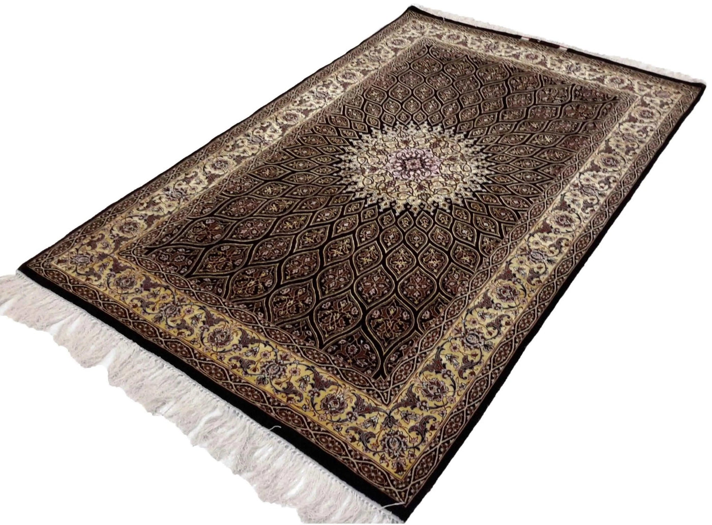 Canvello Hand Made Formal Medallion Silkroad Isfahan Rug - 4'5'' X 7'0'' - Canvello