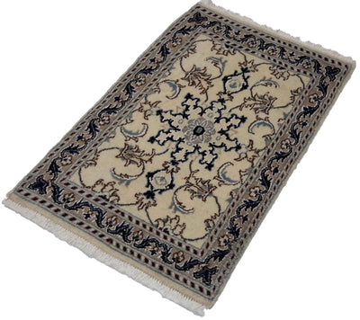 Canvello Hand Made Formal Medallion Silkroad Nain 12 Line Rug - 1'8'' X 2'10'' - Canvello